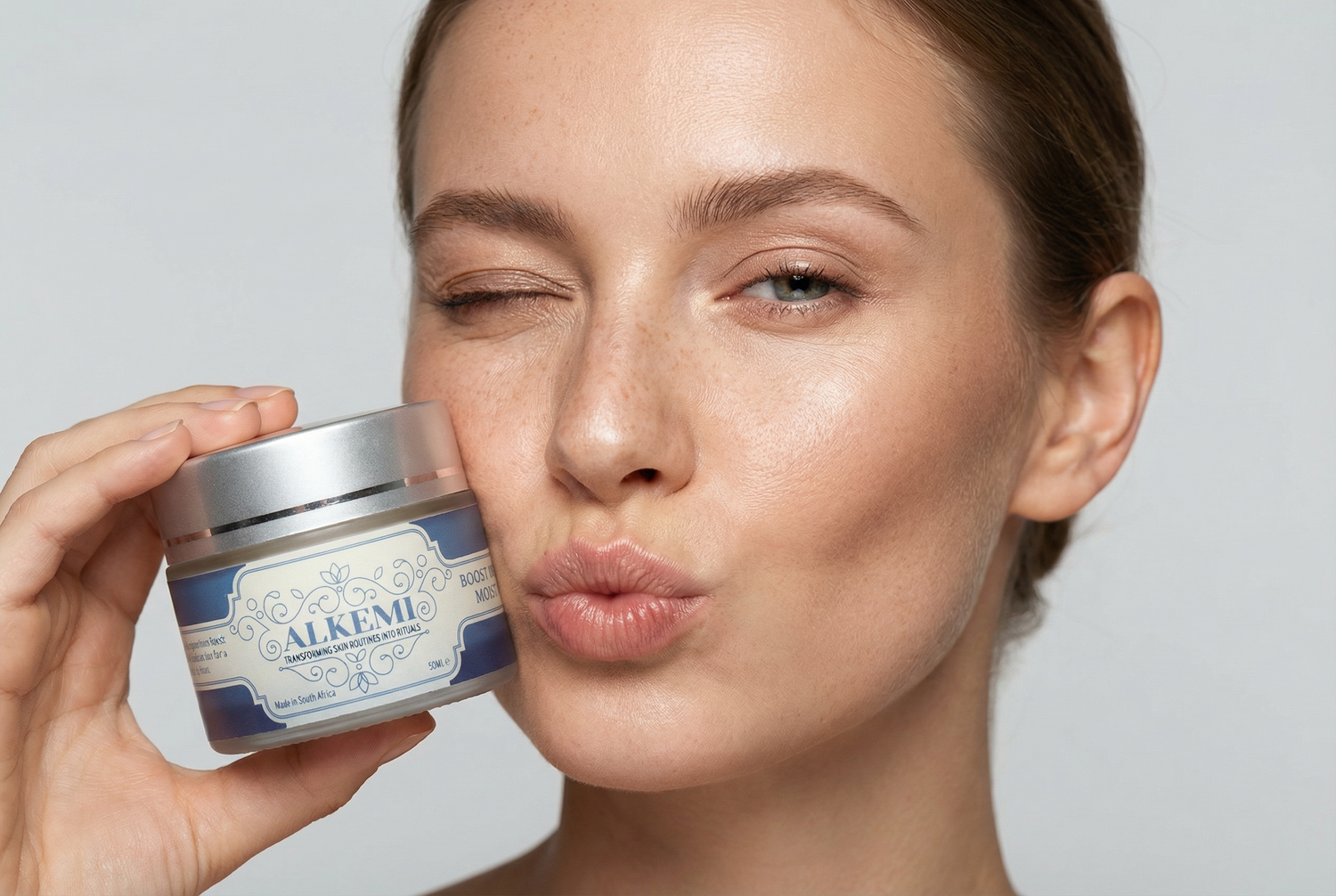 Snow Mushroom vs Hyaluronic Acid: The Hydrating Ingredient Your Dehydrated Skin Needs